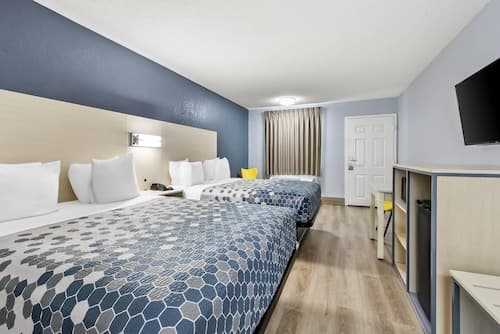 Econo Lodge Inn & Suites Cayce I-26 Airport