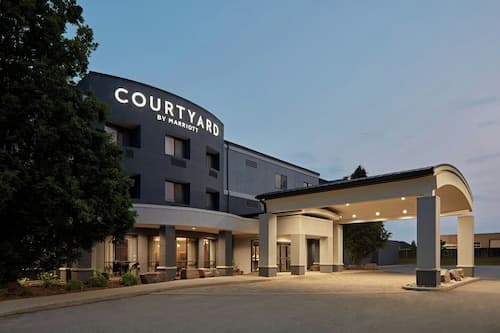 Courtyard by Marriott Hamilton