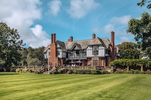 Inglewood Manor