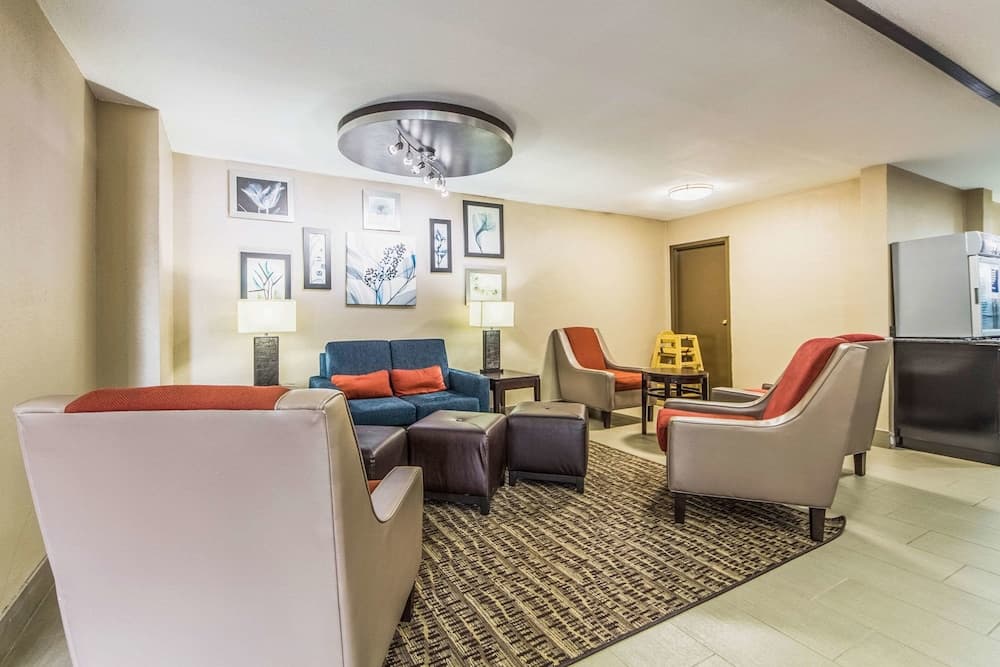 Comfort Inn Dallas Park Central