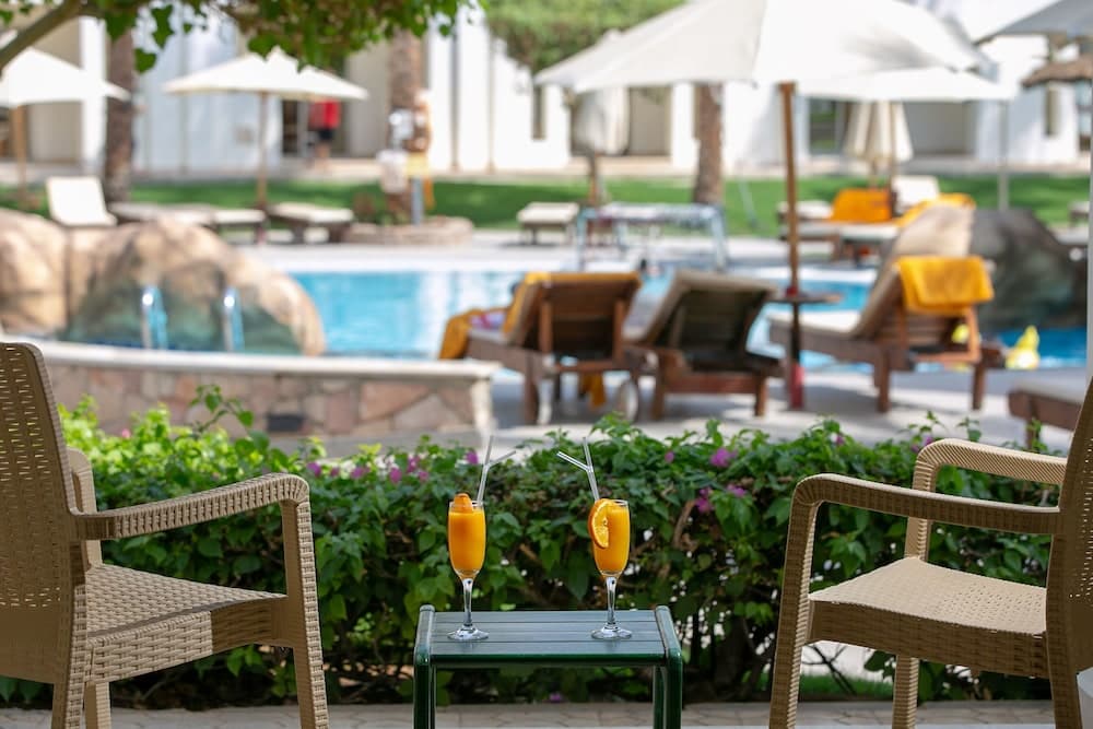 Havuz kenarı barı