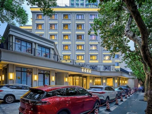 Donghu Collection Hotel