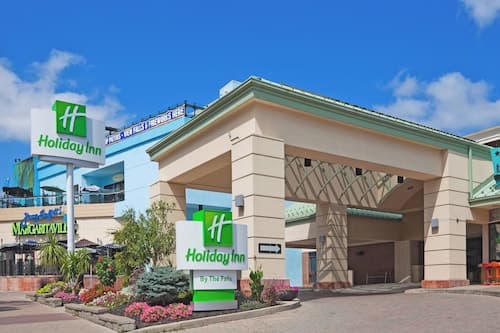 Holiday Inn Niagara Falls - By The Falls by IHG