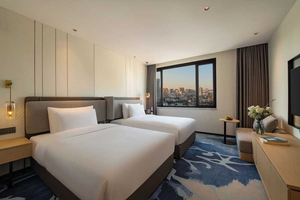 Guangzhou Hotel - Canton Fair Free Shuttle Bus