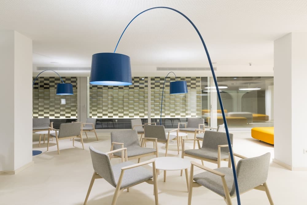 Lobi dinlenme salonu