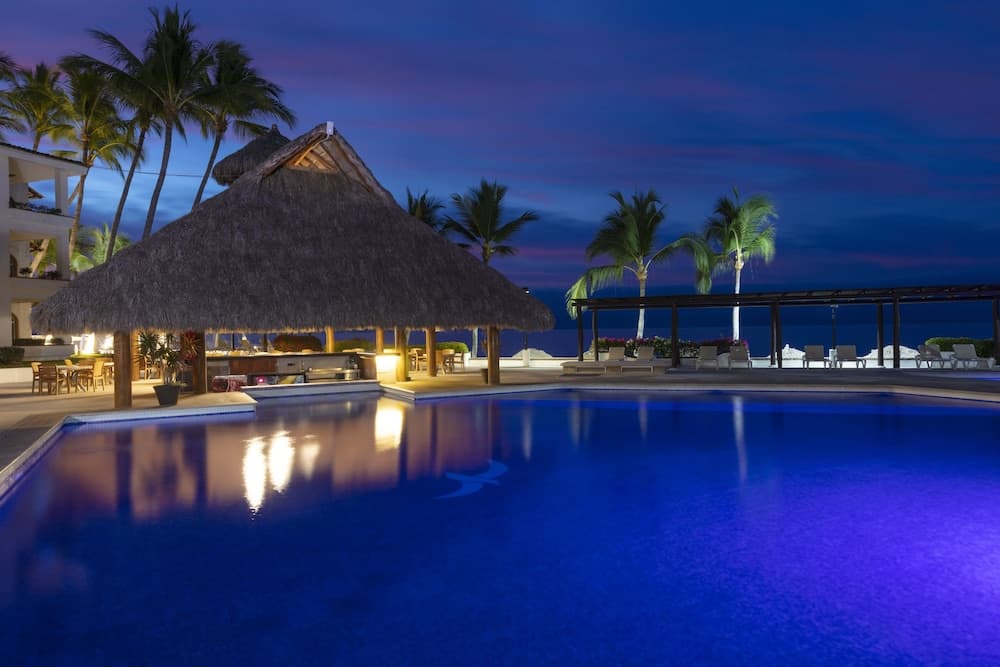 Vista Vallarta All Suites on the Beach