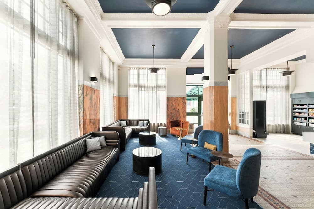 Courtyard by Marriott St. Petersburg Downtown