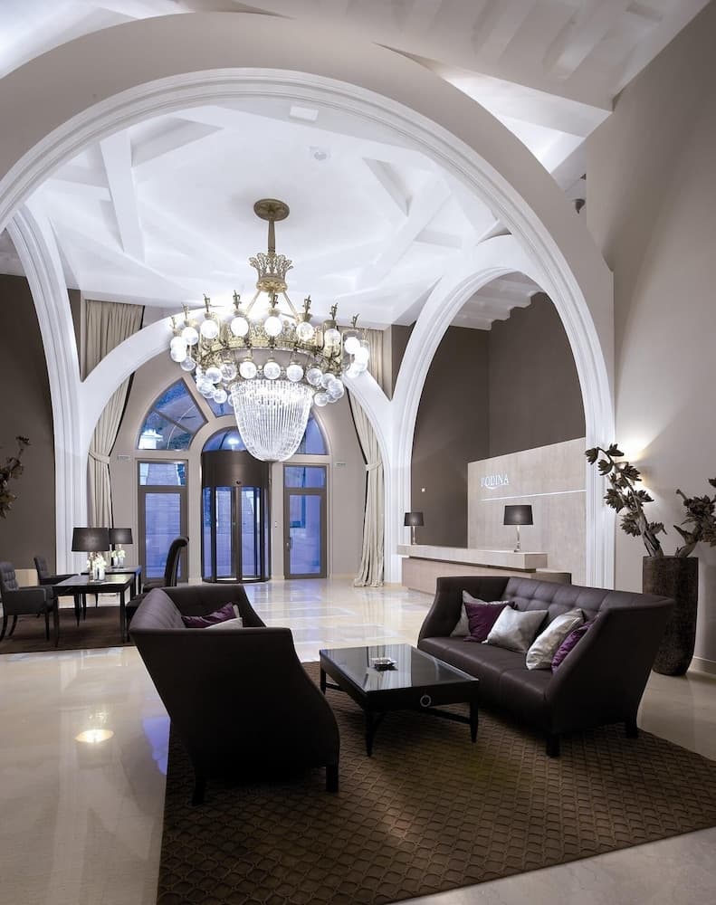 Lobi dinlenme salonu