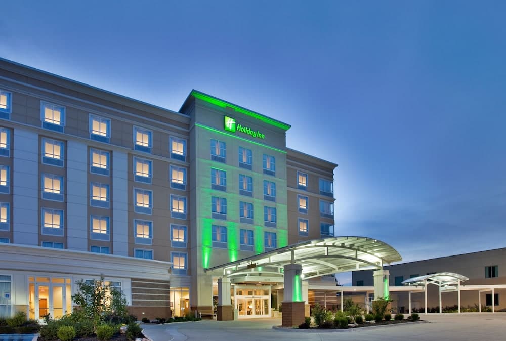 Holiday Inn Kansas City Airport by IHG