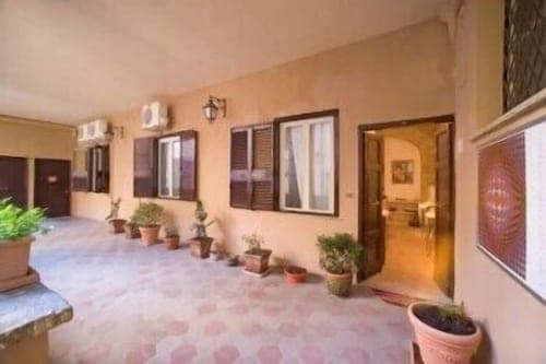 Caesar's Rooms