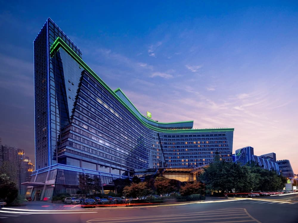 Holiday Inn Chengdu Century City-WestTower by IHG