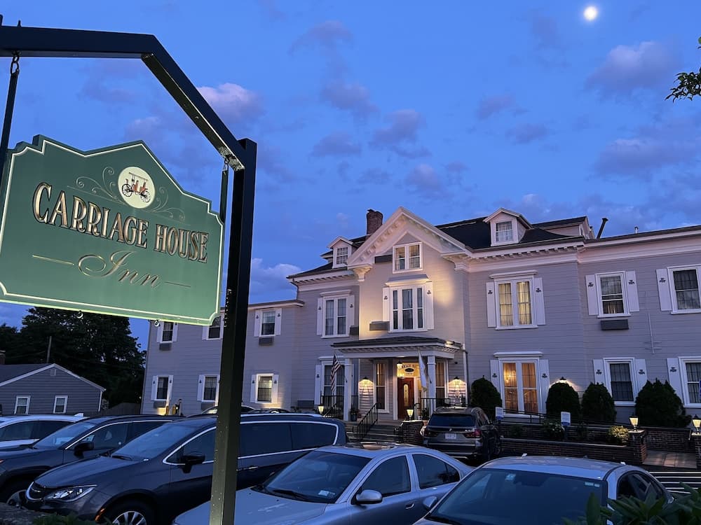 The Carriage House Inn Newport