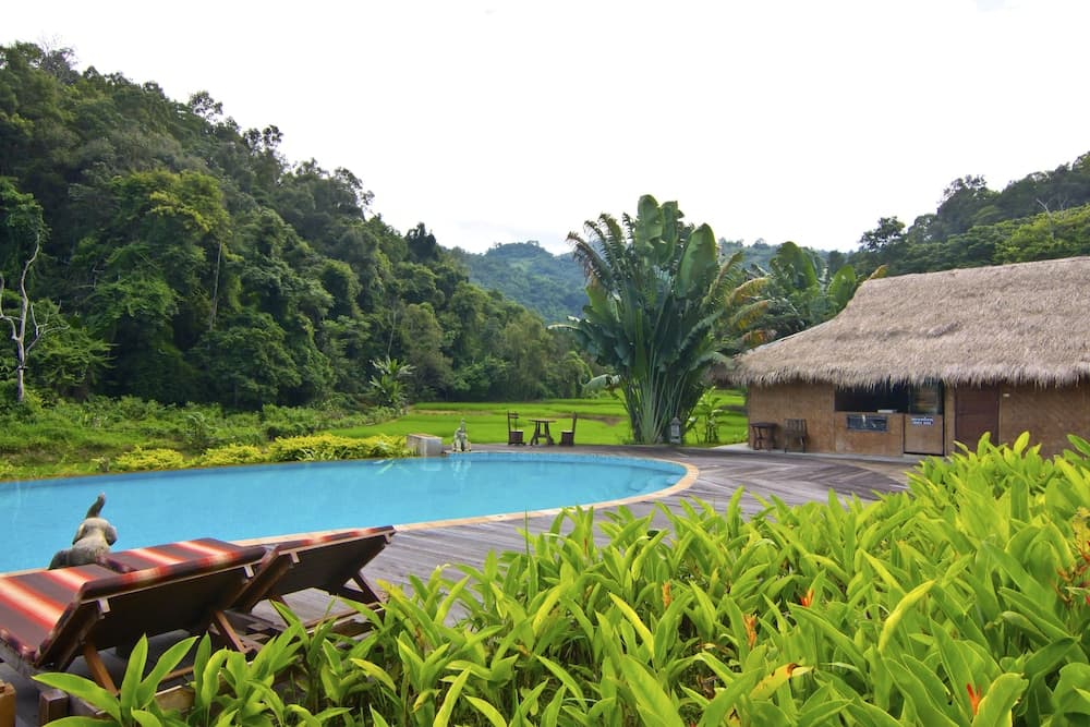 Hmong Hilltribe Lodge