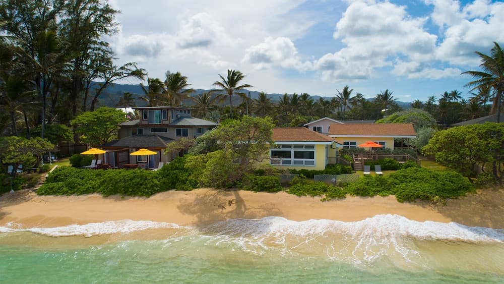 Tiki Moon Villas