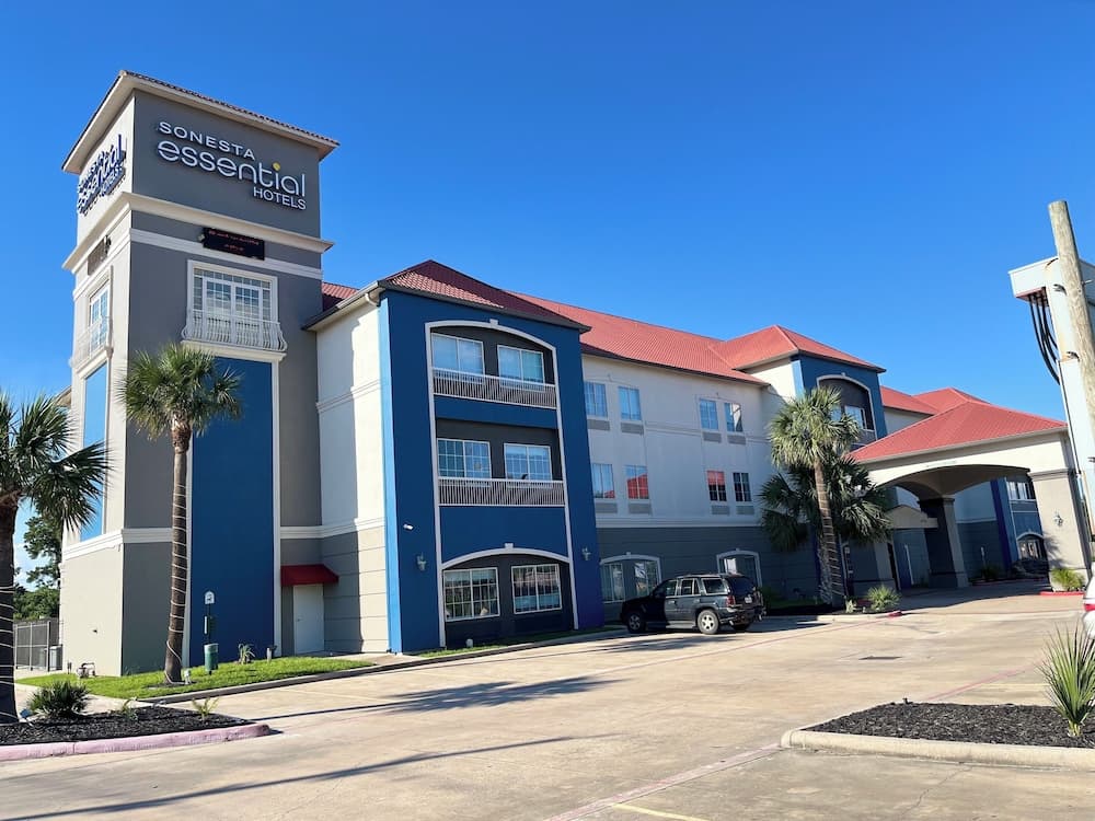 Sonesta Essential North Houston
