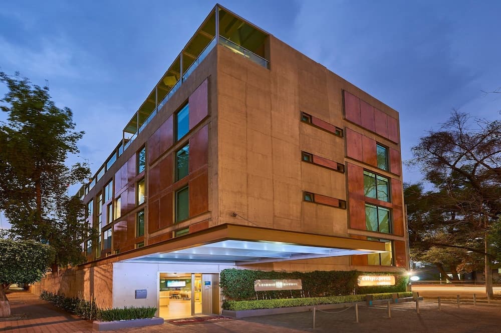City Express Suites by Marriott Ciudad de México Anzures