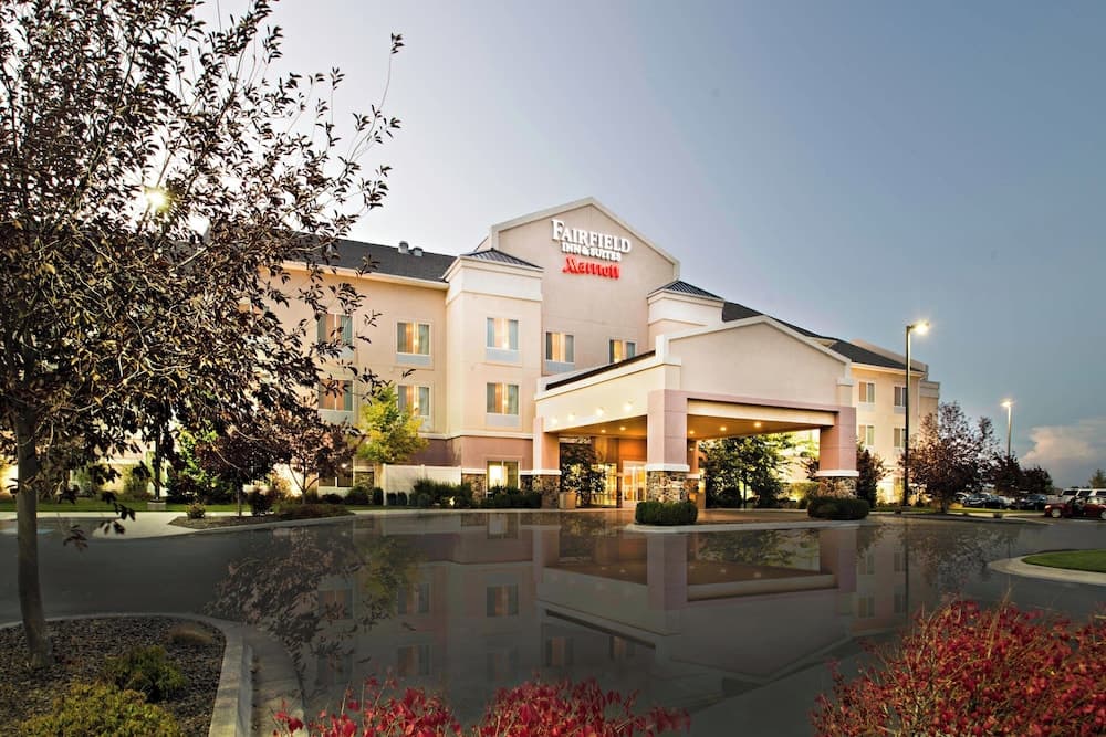 Fairfield Inn and Suites by Marriott Burley