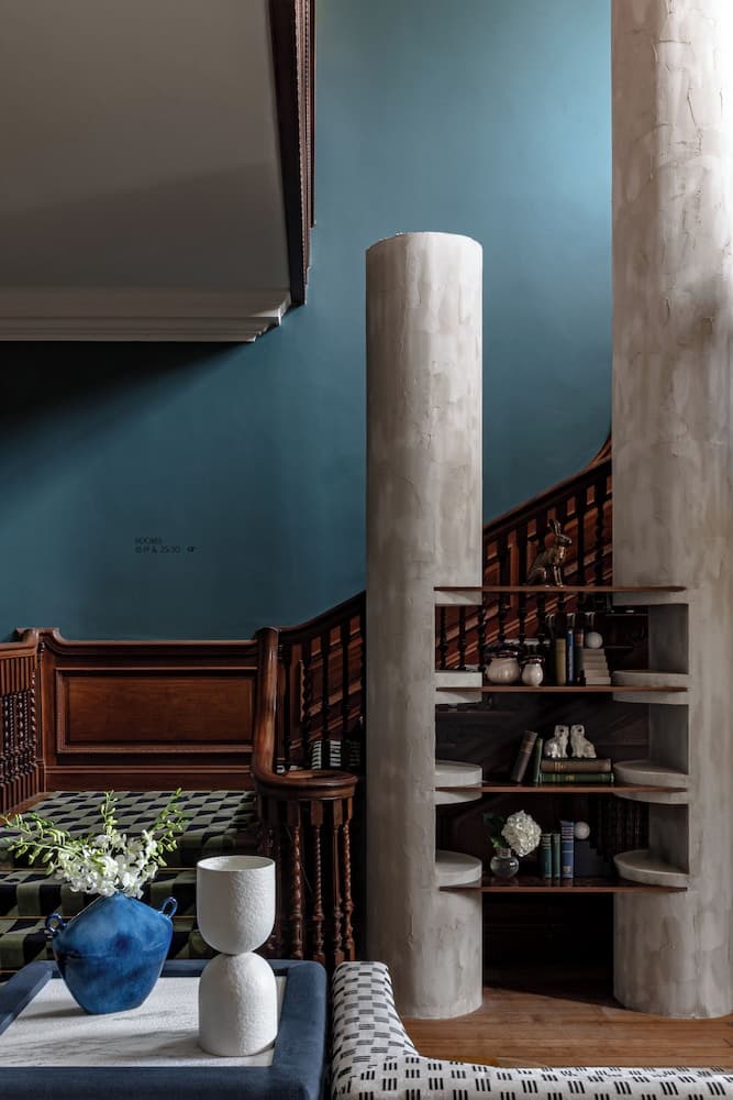 Cowley Manor Experimental