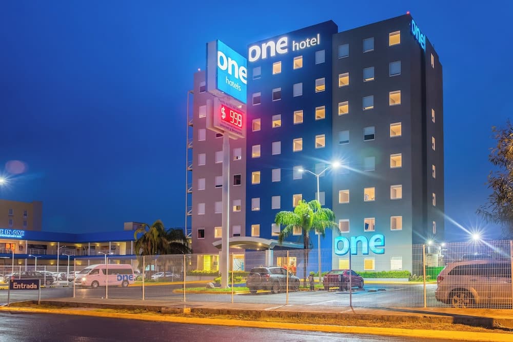 One Monterrey Aeropuerto