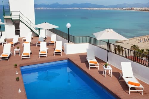 whala!beach Hotel & Apartments