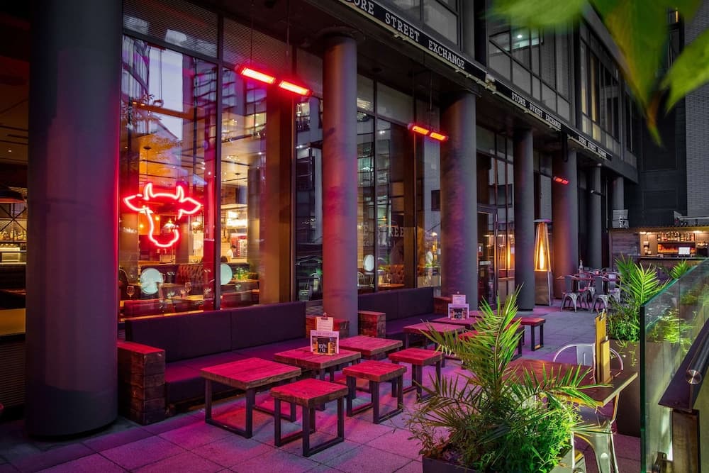 DoubleTree by Hilton Manchester - Piccadilly