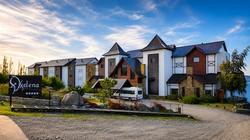 Xelena Hotel & Suites