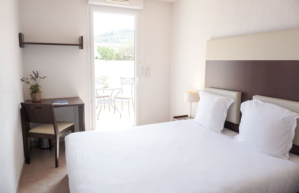 Zenitude Hôtel-Résidences Toulon Six Fours