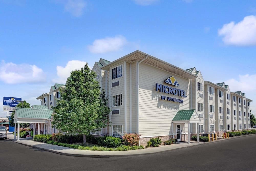 Microtel Inn & Suites by Wyndham Indianapolis Airport