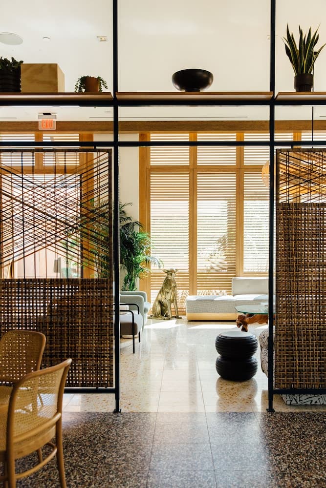 Lobi dinlenme salonu