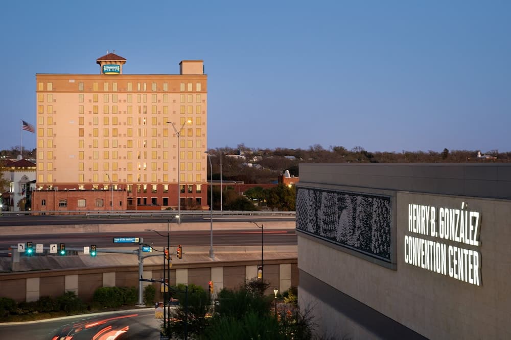 Staybridge Suites San Antonio Downtown Conv Ctr by IHG