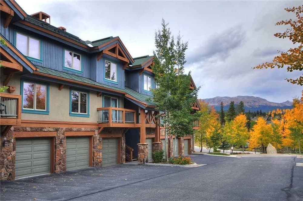 Los Pinos by Breckenridge Resort Managers
