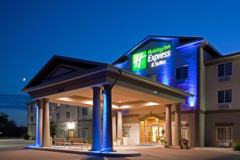 Holiday Inn Express & Suites Eau Claire North by IHG