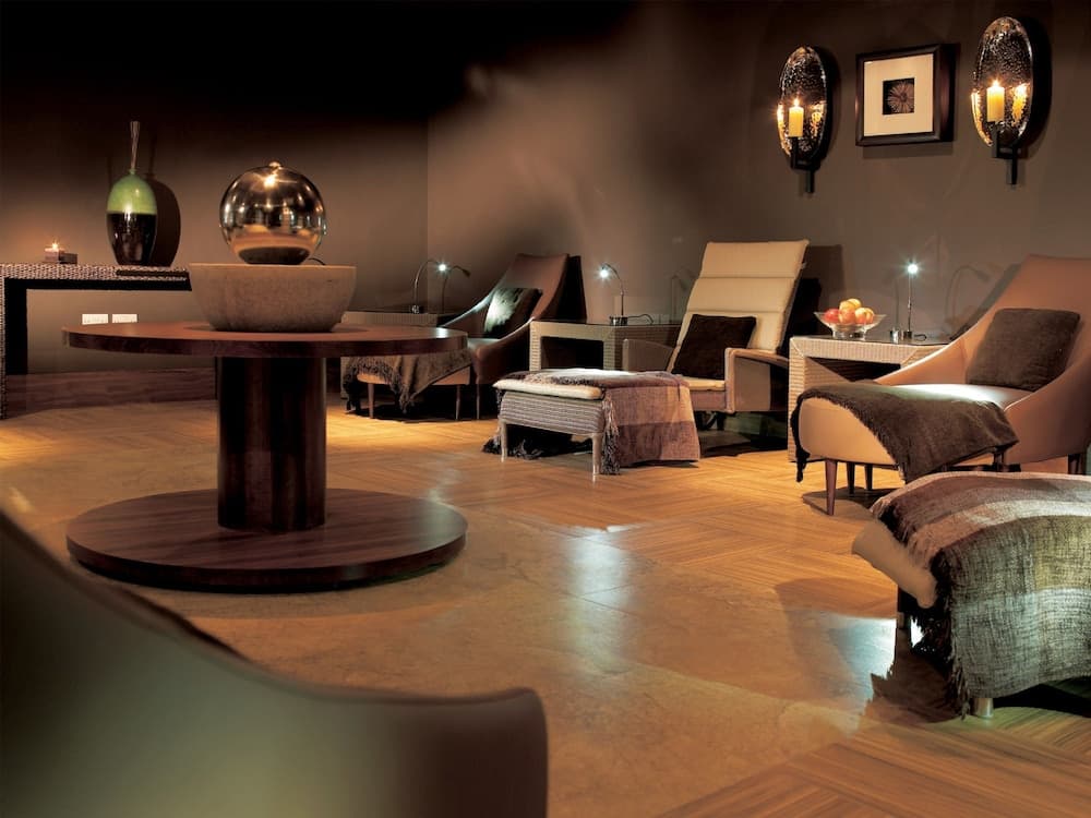 Lobi dinlenme salonu