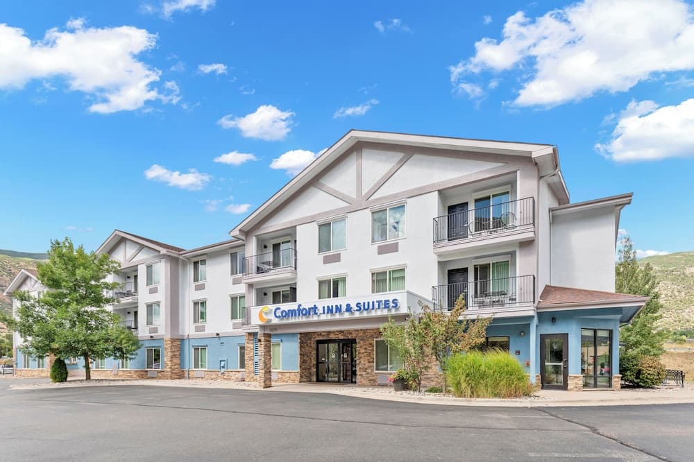 Comfort Inn & Suites Glenwood Springs On The River