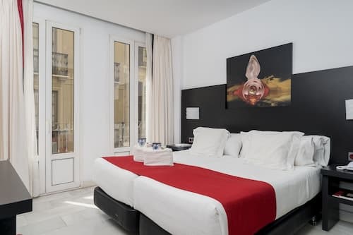Hotel del Pintor Historical Center, by Hoteles con Cultura
