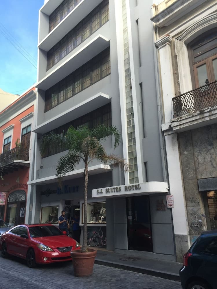 Konaklama yerinin ön cephesi