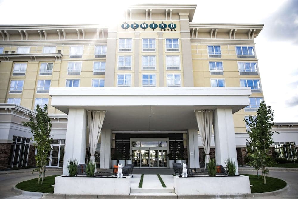 The Rewind West Des Moines, Tapestry Collection by Hilton