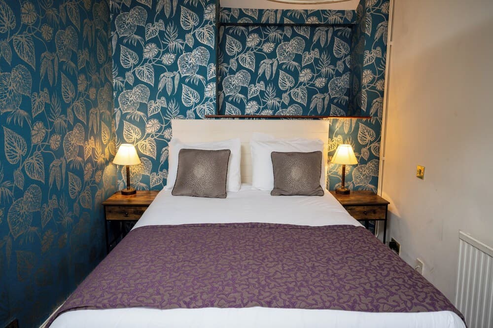 Cross Hands Hotel Old Sodbury by Greene King Inns