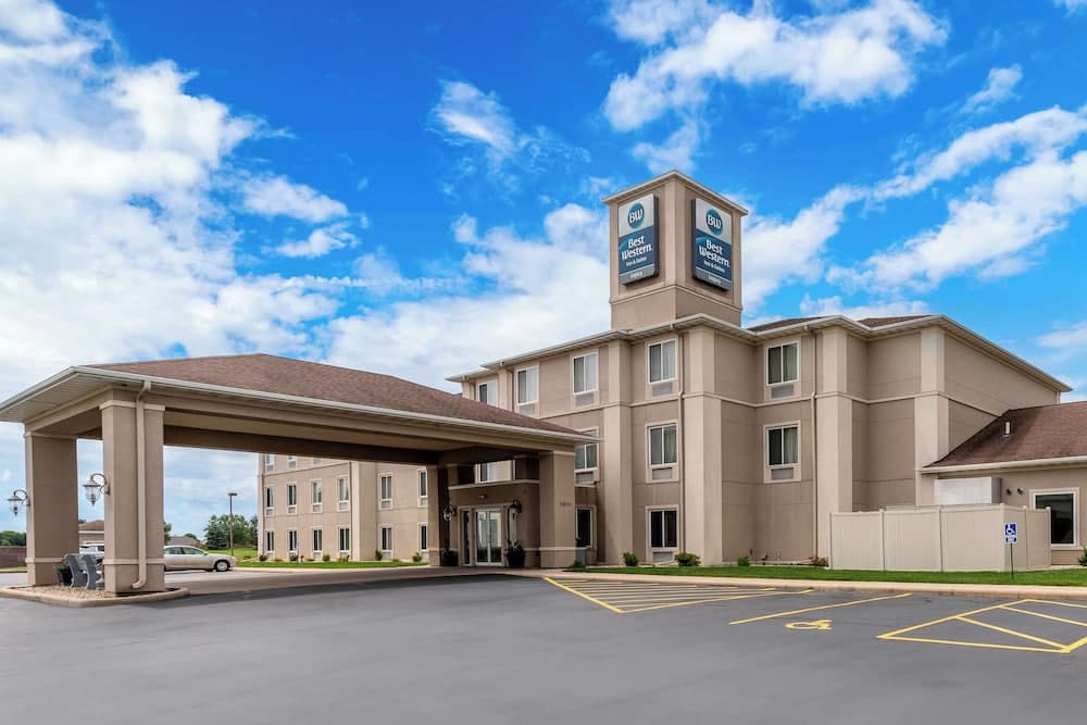 Best Western Legacy Inn & Suites Beloit/South Beloit