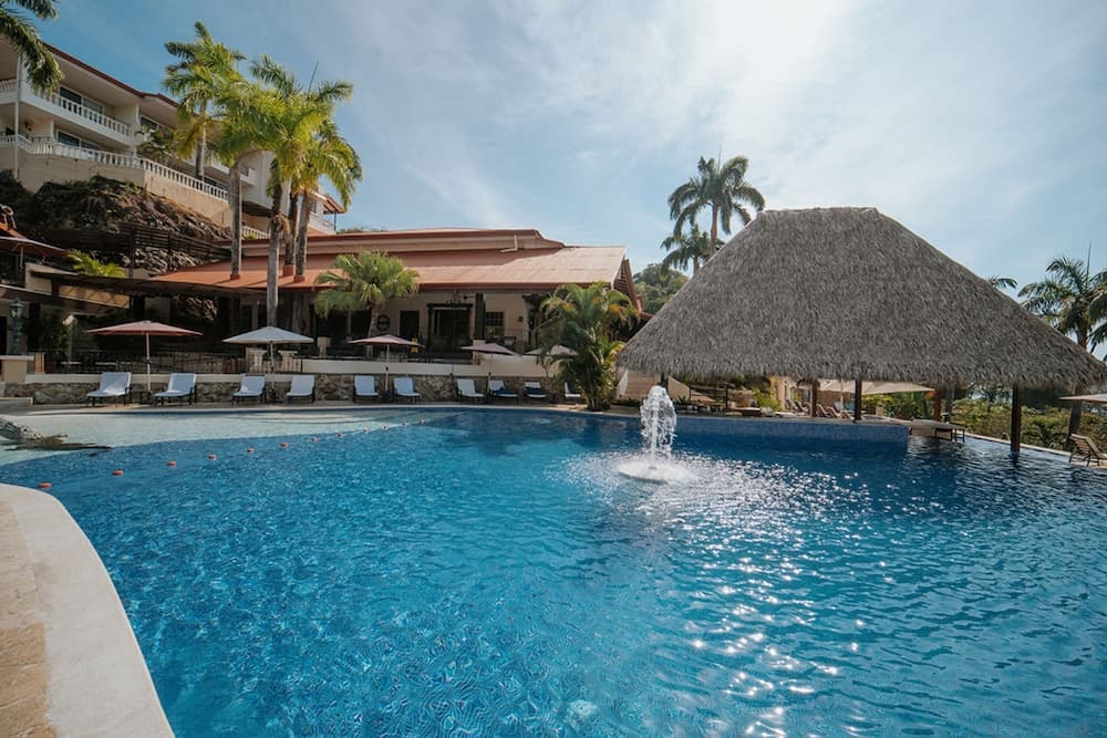 Parador Nature Resort and Spa