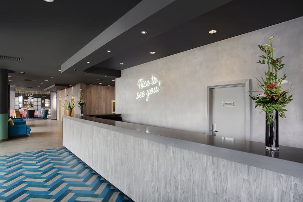 Lobi dinlenme salonu