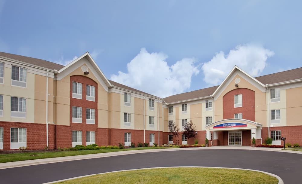 Candlewood Suites Kansas City Speedway by IHG