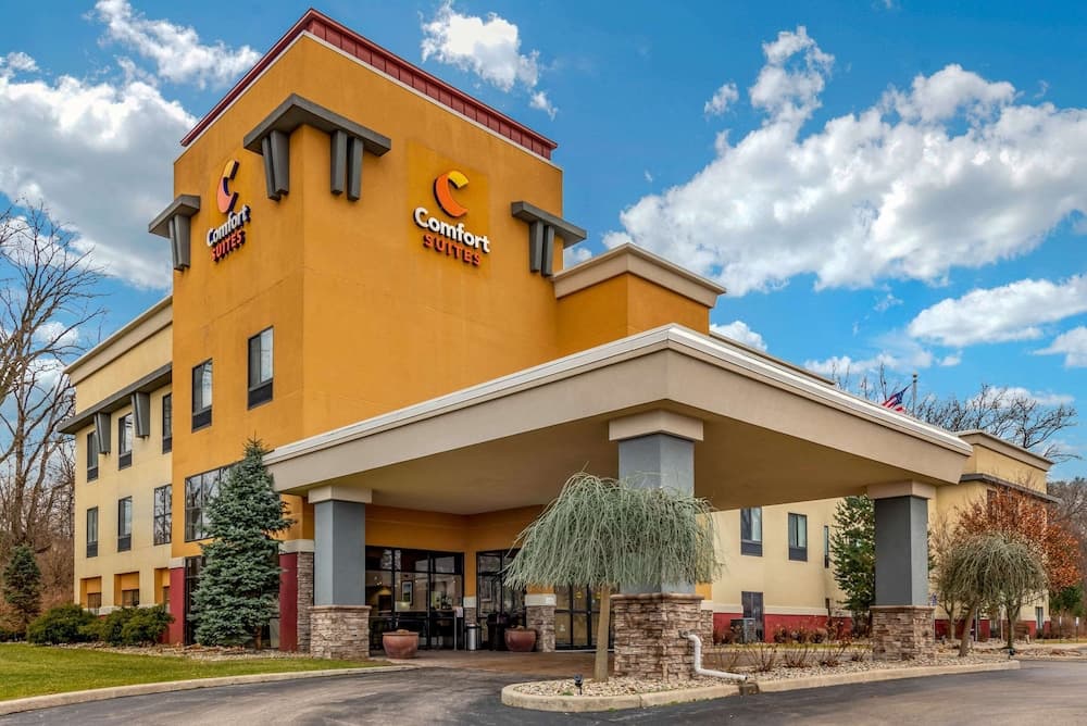 Comfort Suites South