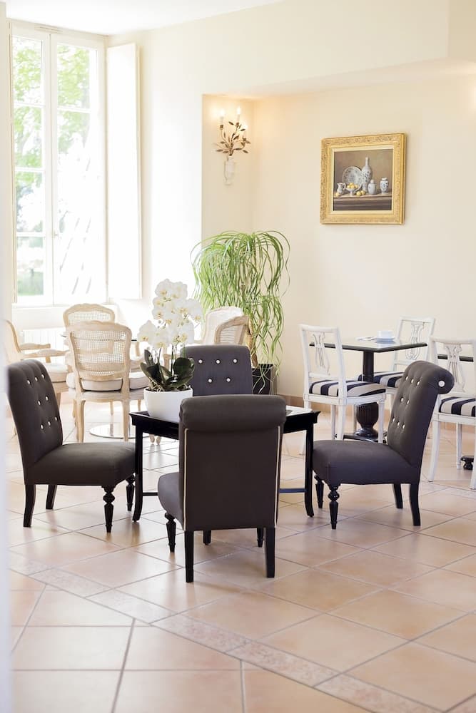 Lobi dinlenme salonu