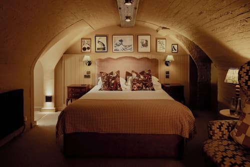 The Churchill Hotel