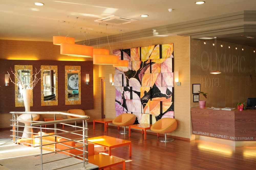 Lobi dinlenme salonu