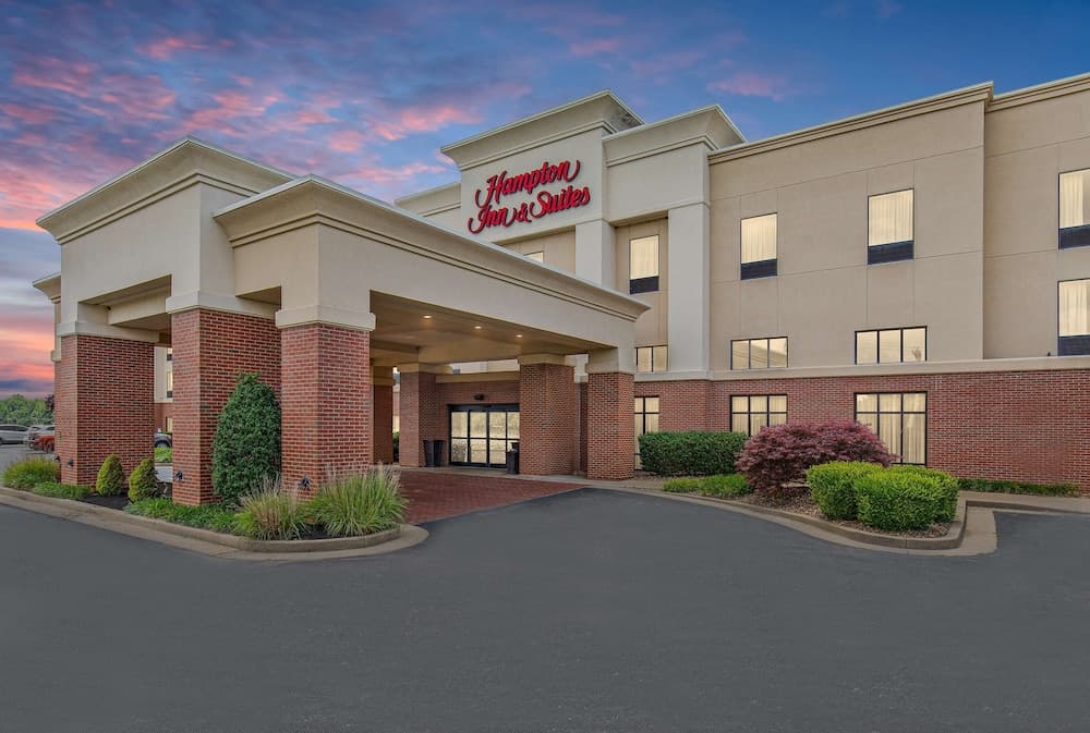 Hampton Inn & Suites Madisonville