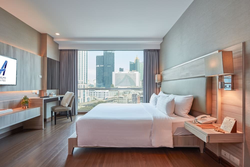 Adelphi Suites Bangkok