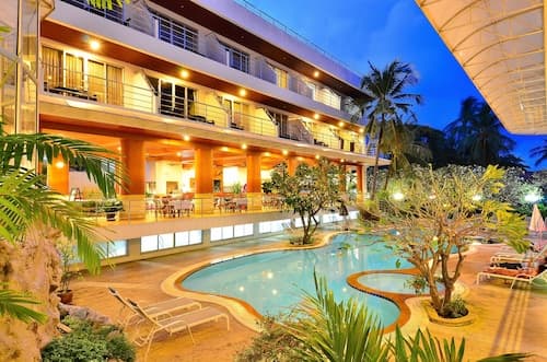 Samui First House Hotel