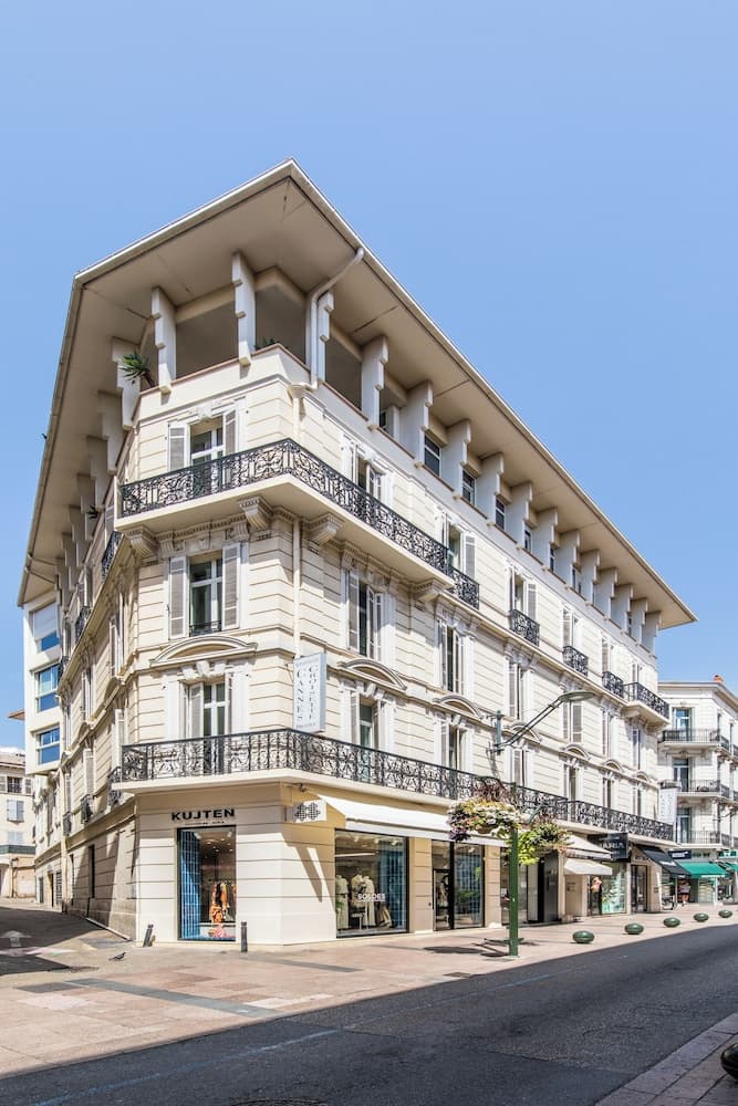 Cannes Croisette Prestige